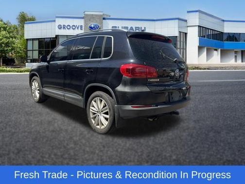 Deep Black 2014 Volkswagen Tiguan 4MOTION Auto SEL
