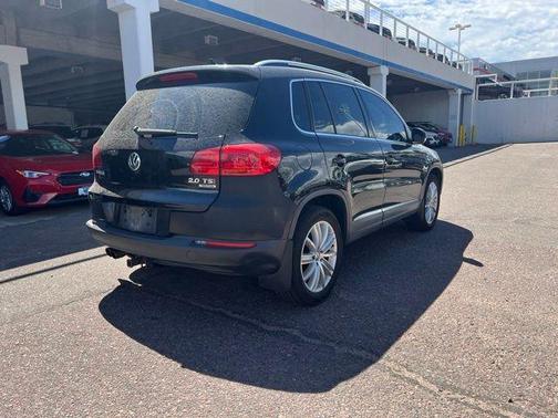 Deep Black 2014 Volkswagen Tiguan 4MOTION Auto SEL