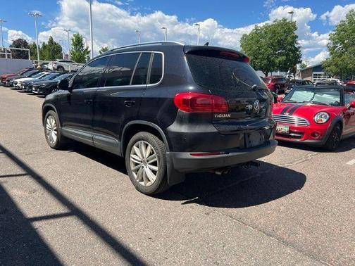 Deep Black 2014 Volkswagen Tiguan 4MOTION Auto SEL
