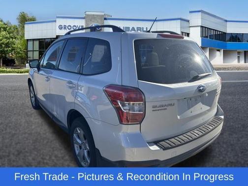 Satin White Pearl 2014 Subaru Forester 2.5i Premium
