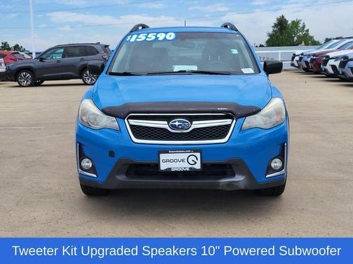 Hyper Blue 2017 Subaru Crosstrek 2.0i