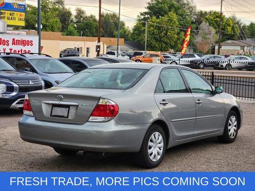 2005 Toyota Camry LE