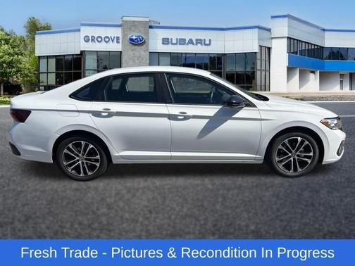 Pure White 2024 Volkswagen Jetta 1.5T Sport