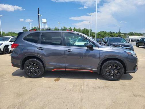 Magnetite Gray Metallic 2024 Subaru Forester Sport