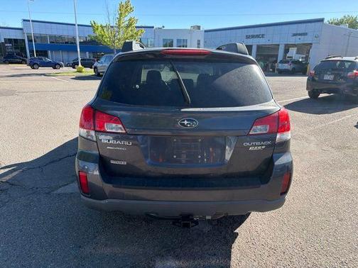 Graphite Gray Metallic 2010 Subaru Outback 2.5i