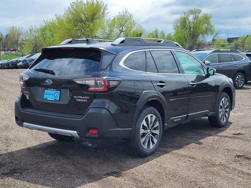 2025 Subaru Outback Touring