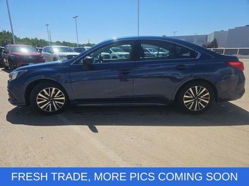 Abyss Blue Pearl 2019 Subaru Legacy 2.5i