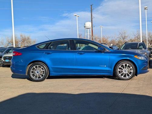 2017 Ford Fusion Hybrid SE