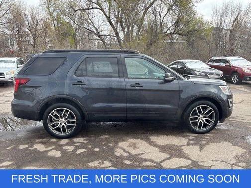 2017 Ford Explorer sport