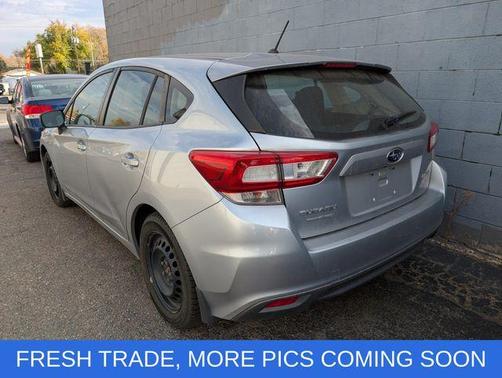 2017 Subaru Impreza 2.0i