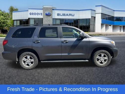 Magnetic Gray Metallic 2014 Toyota Sequoia SR5