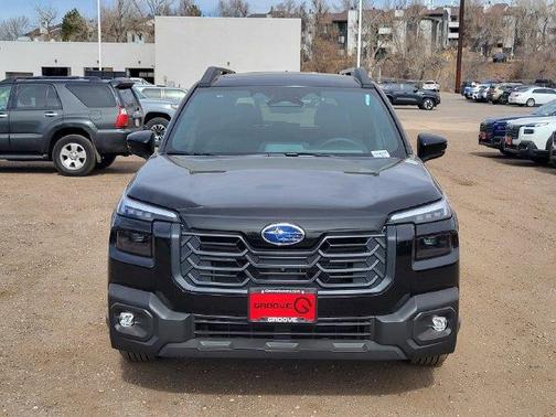 Crystal Black Silica 2026 Subaru Outback Touring XT