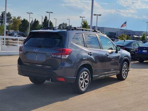 2024 Subaru Forester Premium