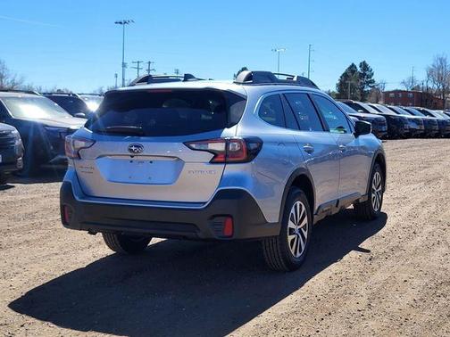 Ice Silver Metallic 2020 Subaru Outback Premium