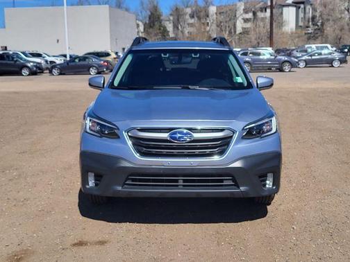 Ice Silver Metallic 2020 Subaru Outback Premium