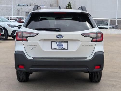 Crystal White Pearl 2025 Subaru Outback Premium