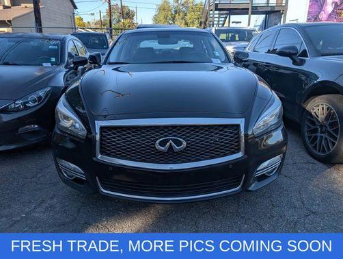 2018 INFINITI Q70 3.7X LUXE