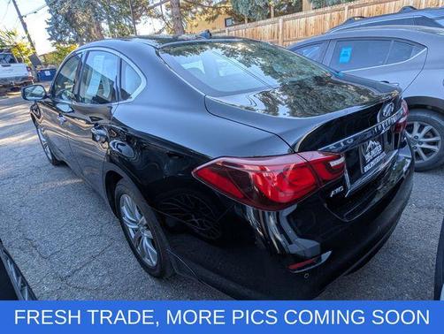 2018 INFINITI Q70 3.7X LUXE