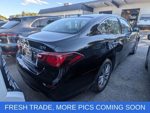 2018 INFINITI Q70 3.7X LUXE