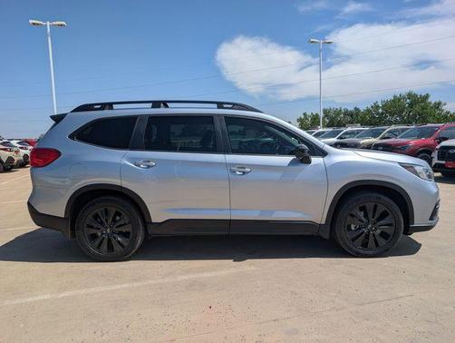 Ice Silver Metallic 2022 Subaru Ascent Onyx Edition