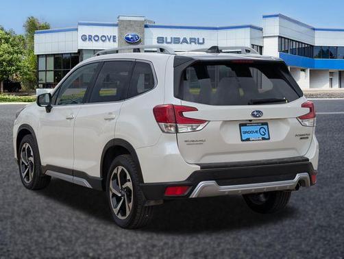Crystal White Pearl 2024 Subaru Forester Touring