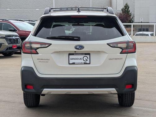 Crystal White Pearl 2024 Subaru Outback Limited