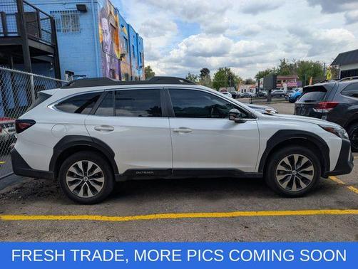 Crystal White Pearl 2024 Subaru Outback Limited