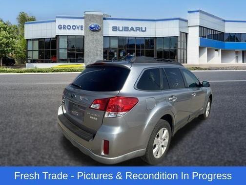 Steel Silver Metallic 2011 Subaru Outback 2.5i