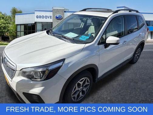 Crystal White Pearl 2019 Subaru Forester Premium