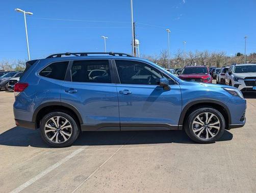 Horizon Blue Pearl 2024 Subaru Forester Limited