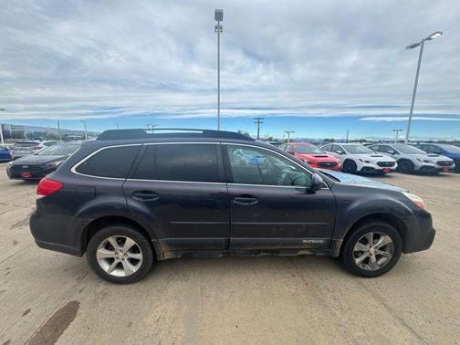 Graphite Gray Metallic 2013 Subaru Outback 2.5i Limited