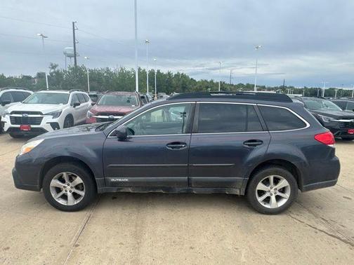 Graphite Gray Metallic 2013 Subaru Outback 2.5i Limited