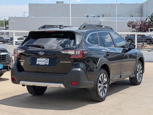 Crystal Black Silica 2025 Subaru Outback Limited