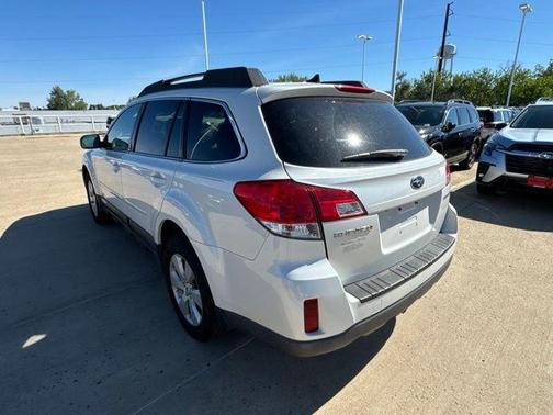 White 2012 Subaru Outback 2.5i Limited