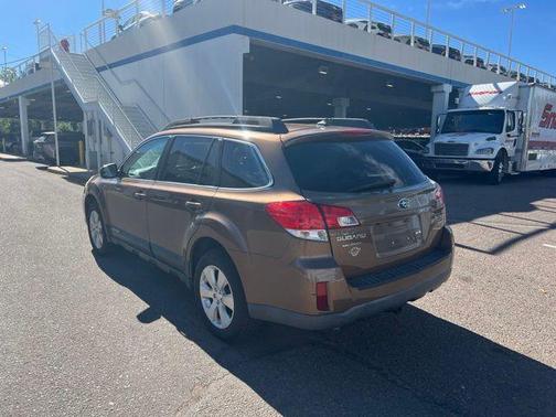 Caramel Bronze Pearl 2011 Subaru Outback 3.6R Limited