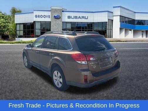 Caramel Bronze Pearl 2011 Subaru Outback 3.6R Limited