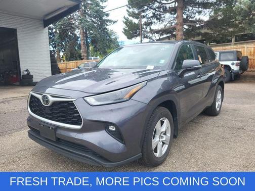 2024 Toyota Highlander LE