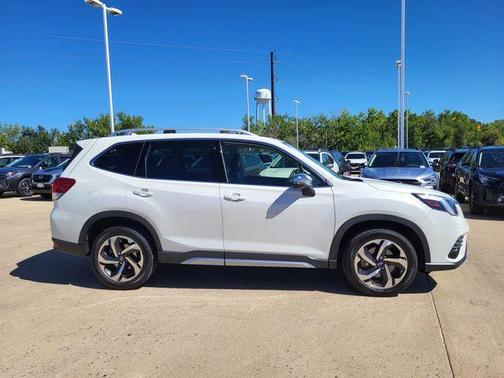 2023 Subaru Forester Touring