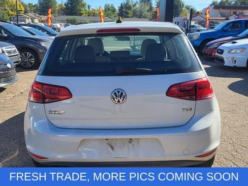 2015 Volkswagen Golf TSI S 4-Door