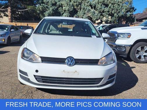 2015 Volkswagen Golf TSI S 4-Door