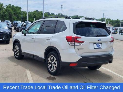 2022 Subaru Forester Premium