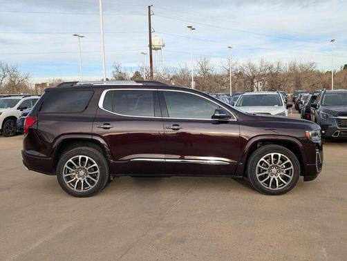2021 GMC Acadia Denali