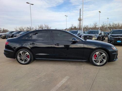 2022 Audi A4 45 S line Premium Plus