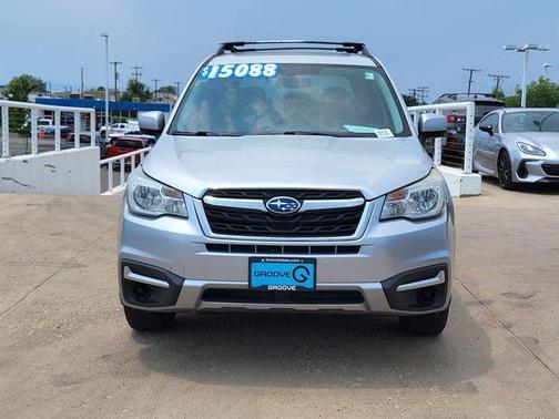 Ice Silver Metallic 2017 Subaru Forester 2.5i Premium