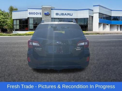 Crystal Black Silica 2016 Subaru Outback 2.5i Limited