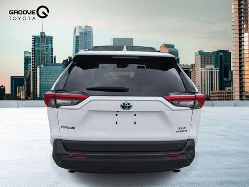2020 Toyota RAV4 Hybrid XLE