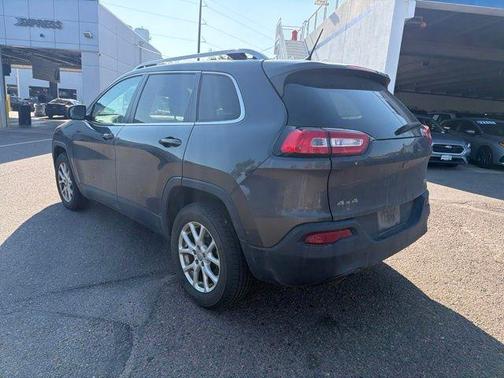 Granite Crystal Clearcoat Metallic 2014 Jeep Cherokee Latitude