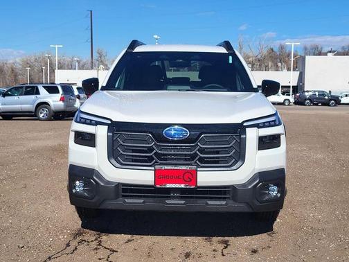 Crystal White Pearl 2026 Subaru Outback Premium