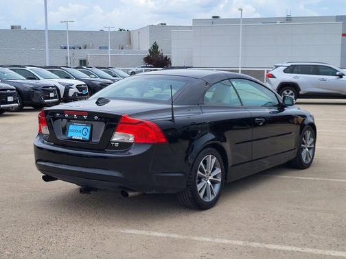 2011 Volvo C70 T5