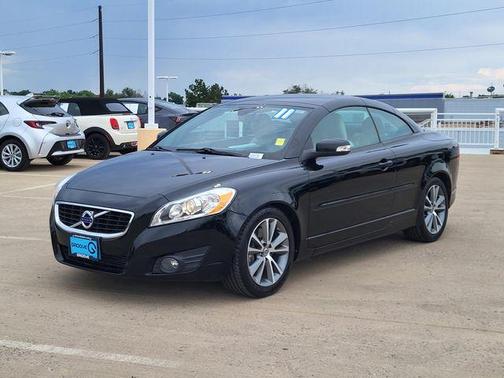 2011 Volvo C70 T5